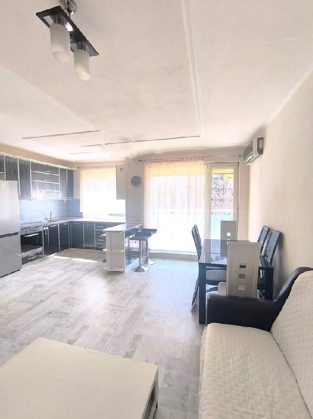 Продава 3-СТАЕН, гр. Варна, Център, снимка 3 - Апартаменти - 54204826