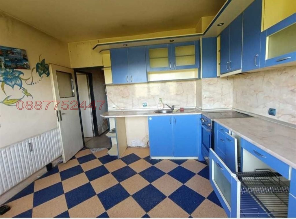 Продава 3-СТАЕН, гр. Русе, Дружба 3, снимка 2 - Апартаменти - 54253547