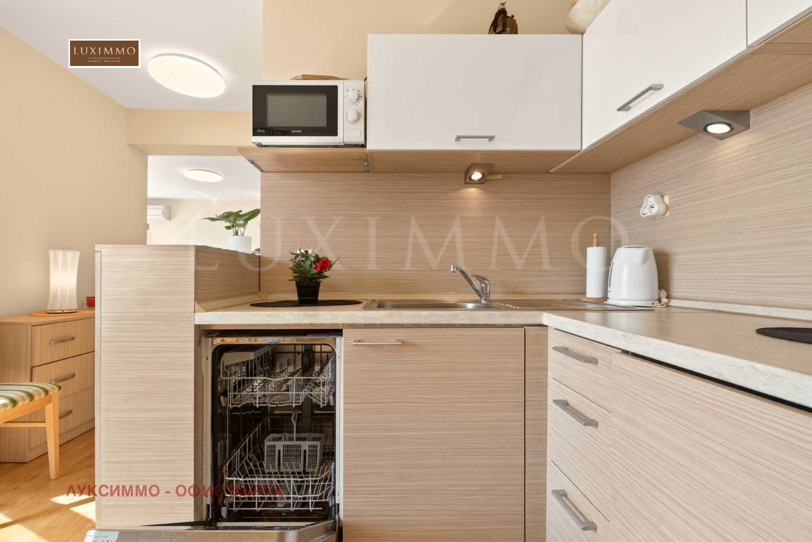 Продава 4-СТАЕН, гр. Варна, Бриз, снимка 8 - Апартаменти - 55804138