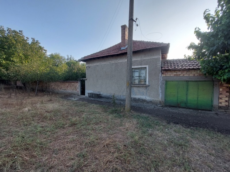 Till salu  Hus region Veliko Tarnovo , Karaisen , 67 kvm | 12447614