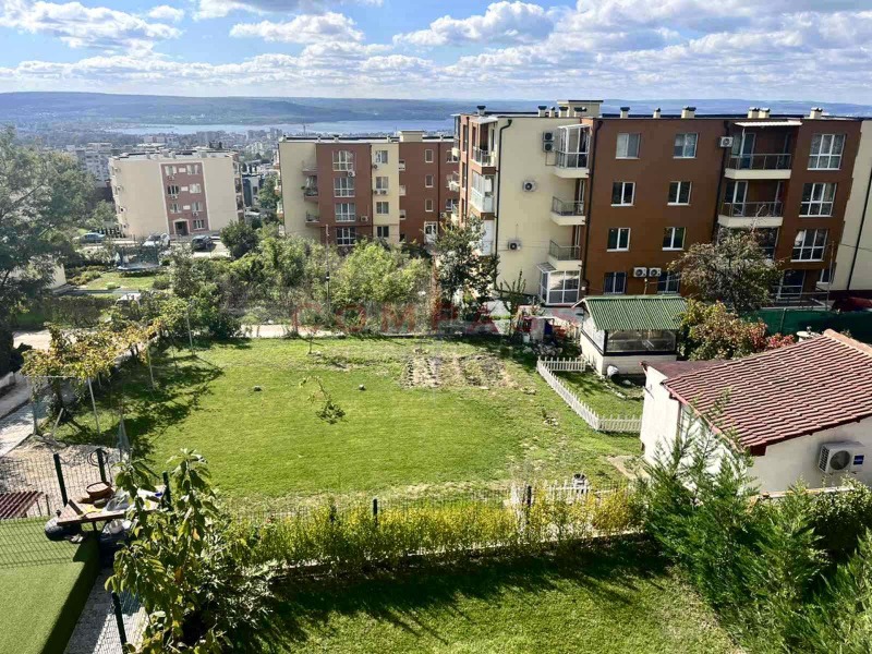 En venta  Casa Varna , Vazrazhdane 3 , 800 metros cuadrados | 48878851