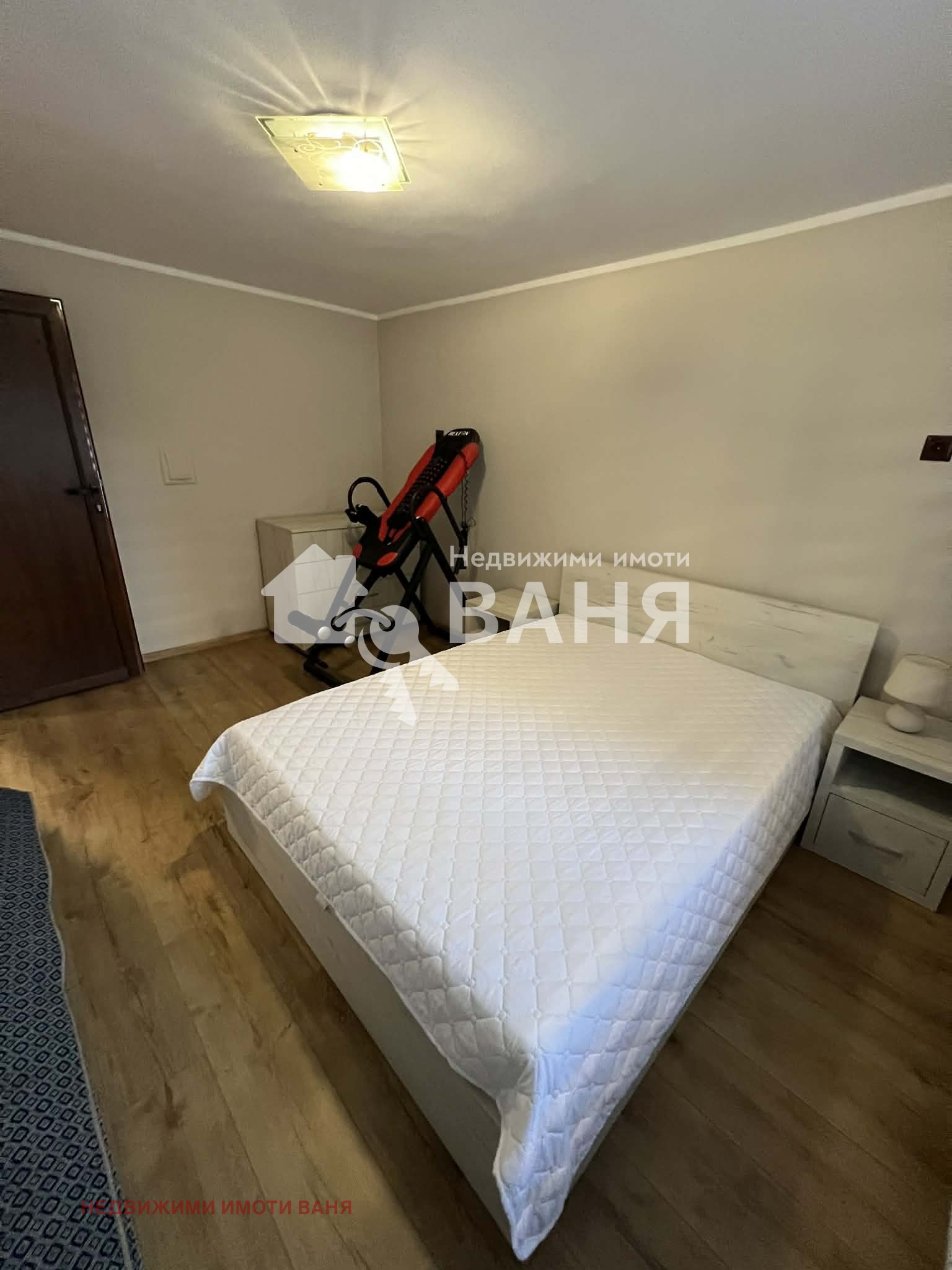 Продава ЕТАЖ ОТ КЪЩА, гр. Карлово, област Пловдив, снимка 6 - Етаж от къща - 53815630