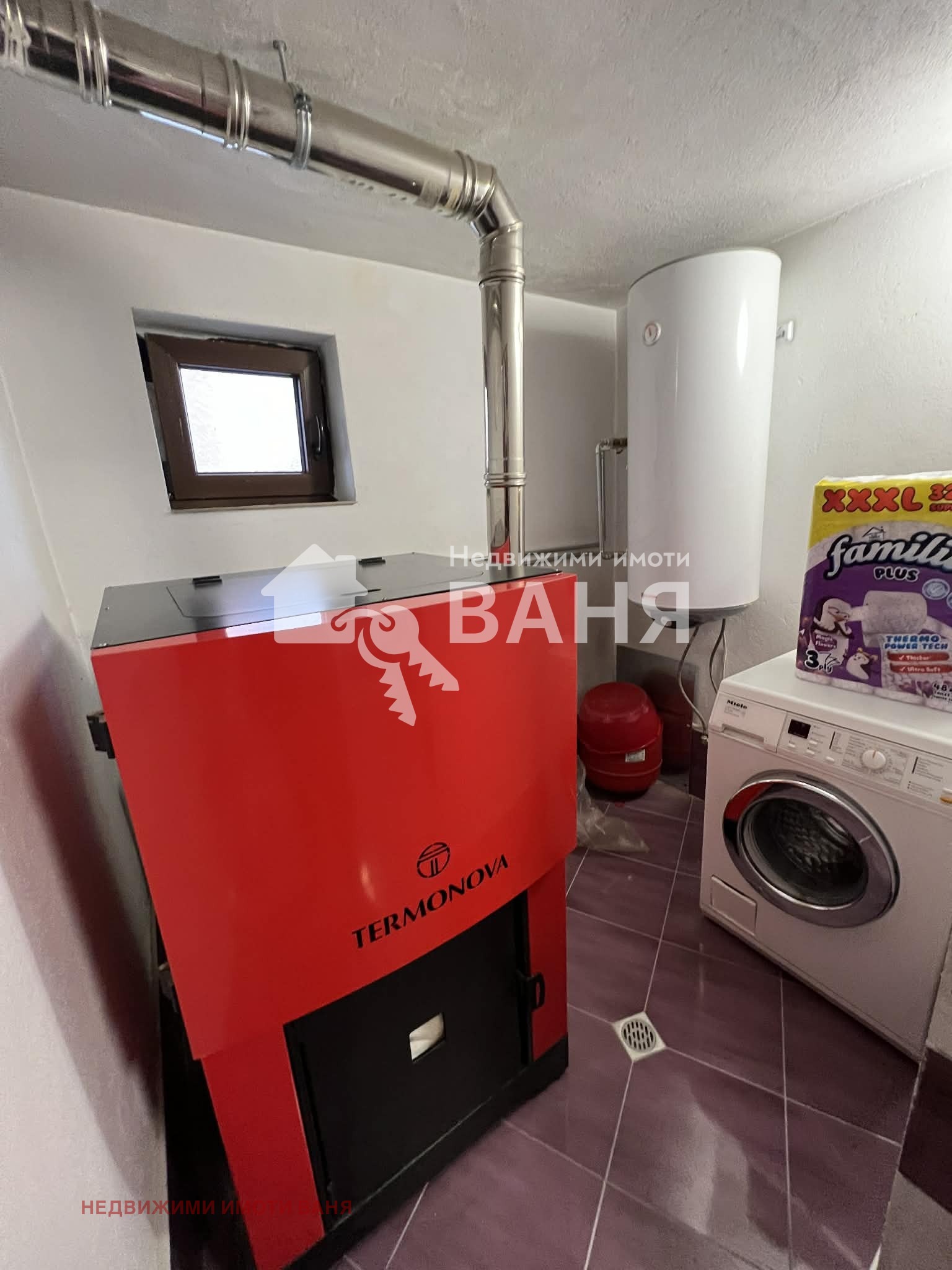 Продава ЕТАЖ ОТ КЪЩА, гр. Карлово, област Пловдив, снимка 12 - Етаж от къща - 53815630