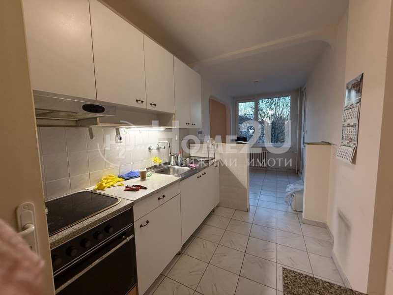 Продава 3-СТАЕН, гр. София, Иван Вазов, снимка 3 - Апартаменти - 52466207