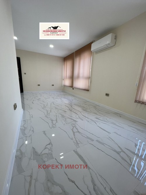 For Sale  Office Shumen , Tsentar , 32 sq.m | 23977490