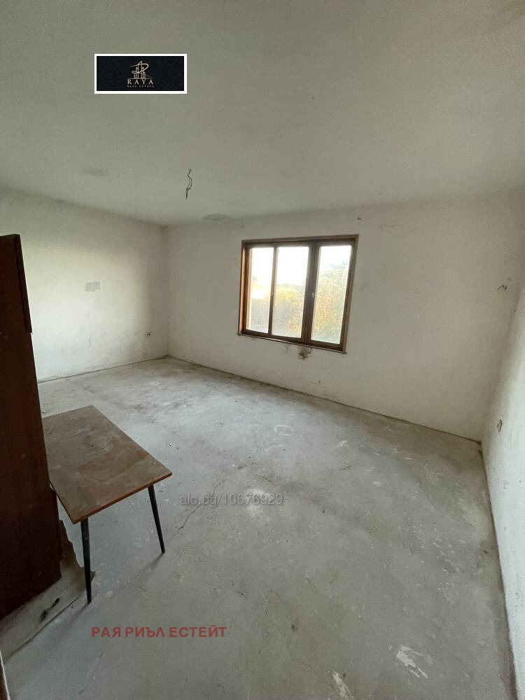 Продава КЪЩА, гр. Брезово, област Пловдив, снимка 12 - Къщи - 54210520