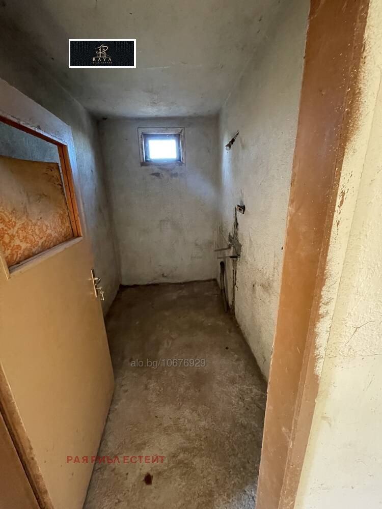 Продава КЪЩА, гр. Брезово, област Пловдив, снимка 14 - Къщи - 54210520