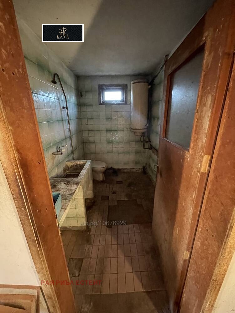 Продава КЪЩА, гр. Брезово, област Пловдив, снимка 9 - Къщи - 54210520