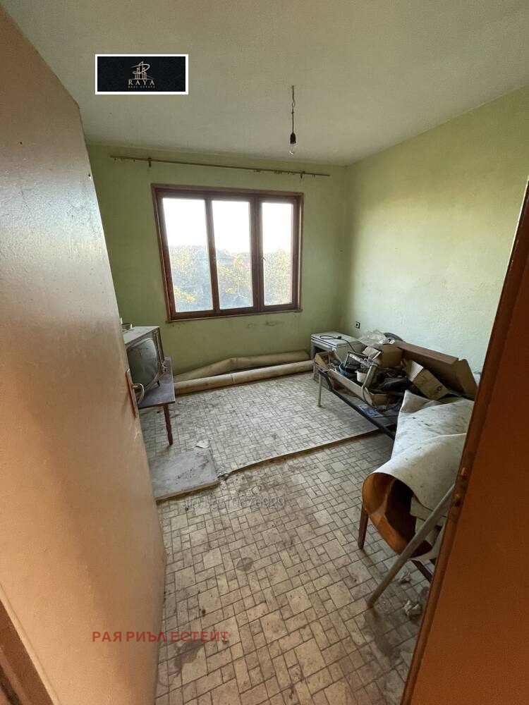Продава КЪЩА, гр. Брезово, област Пловдив, снимка 11 - Къщи - 54210520