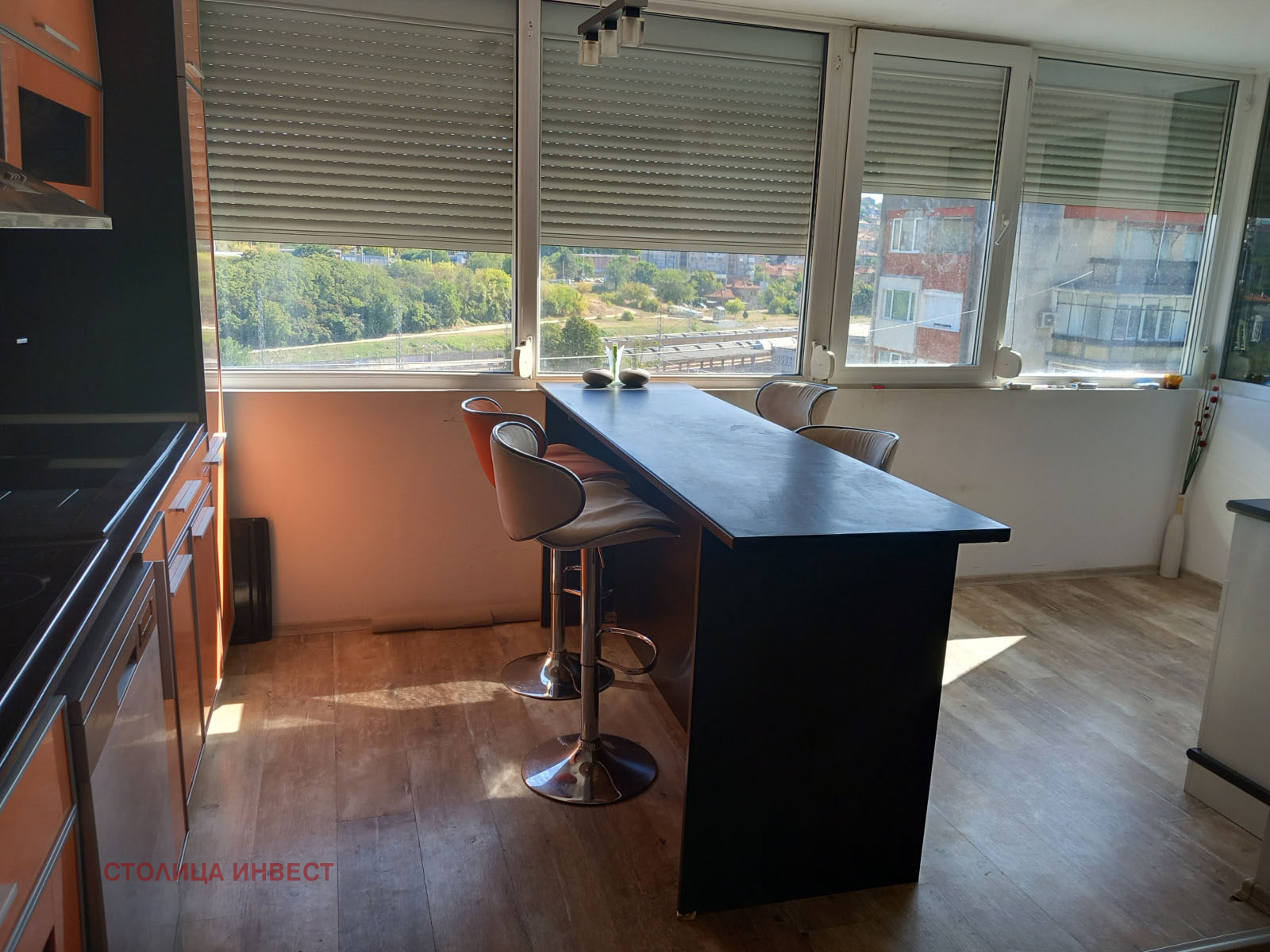 Продава 3-СТАЕН, гр. Русе, Централен южен район, снимка 2 - Апартаменти - 42178485