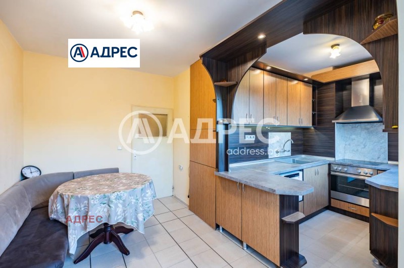 Продава 3-СТАЕН, гр. Варна, Левски 1