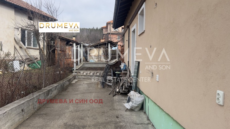 Продава КЪЩА, гр. Годеч, област София област, снимка 9 - Къщи - 49165075