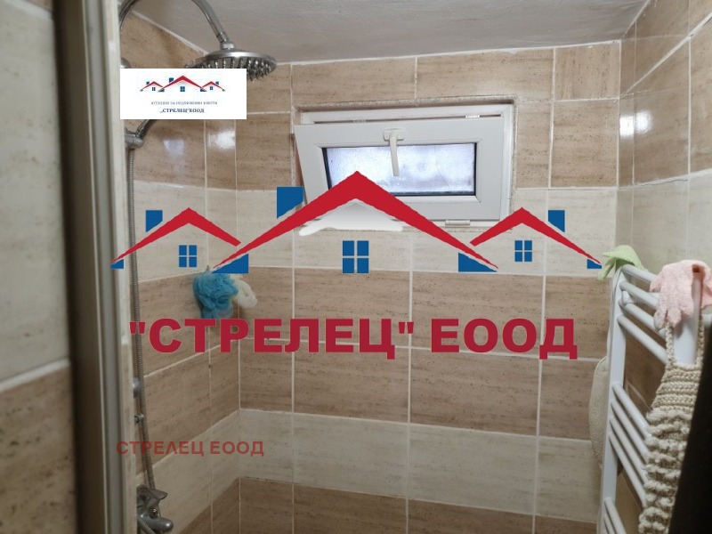 Продава КЪЩА, с. Славеево, област Добрич, снимка 8 - Къщи - 48155895