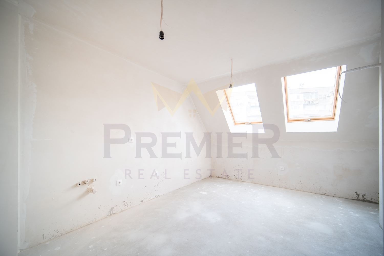 Продава 2-СТАЕН, гр. Варна, Лятно кино Тракия, снимка 2 - Апартаменти - 52559592