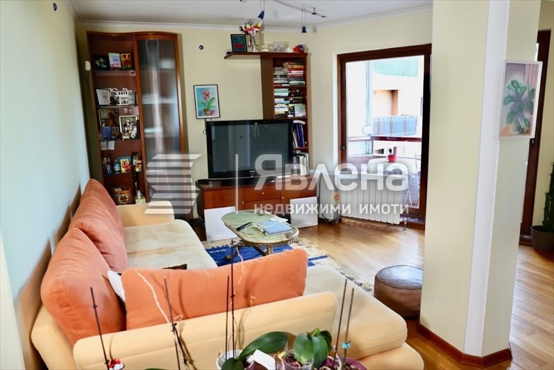 Продава  Многостаен град Варна , Бриз , 171 кв.м | 24689731 - изображение [2]
