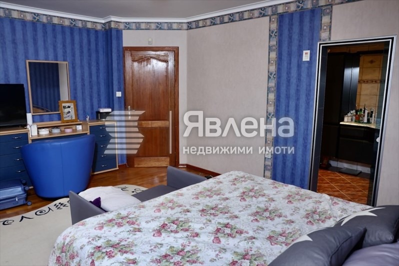 Продава  Многостаен град Варна , Бриз , 171 кв.м | 24689731 - изображение [8]