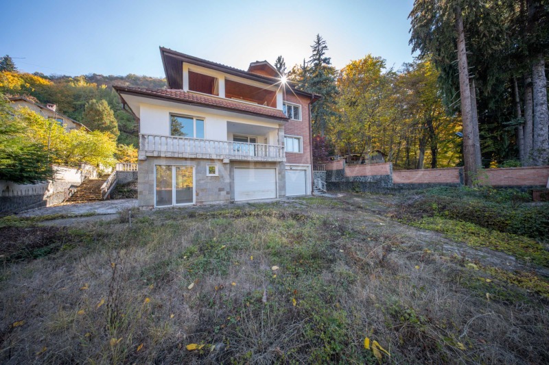 Продава КЪЩА, град София, Княжево • 777000 € / 1519679.91 лв. • 83021708 1