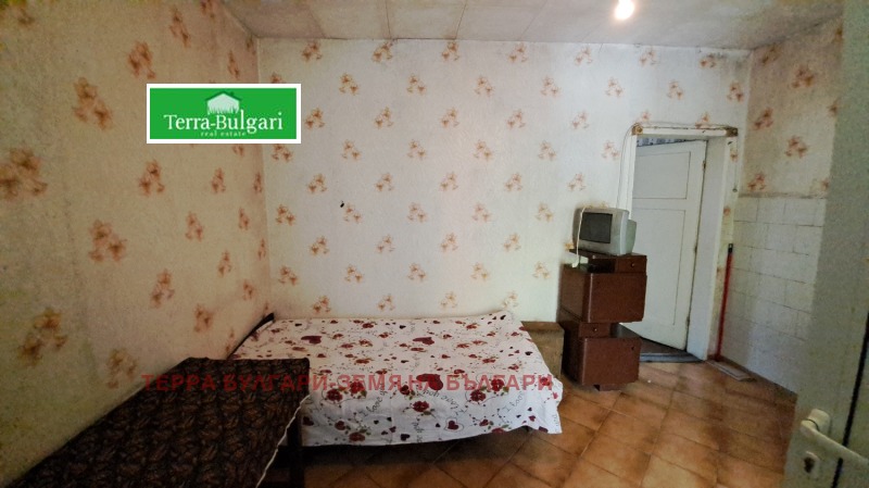 Продава  2-стаен град Перник , Център , 38 кв.м | 92430876 - изображение [11]