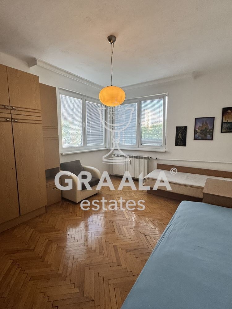 Продава  3-стаен град София , Оборище , 120 кв.м | 11288066 - изображение [2]
