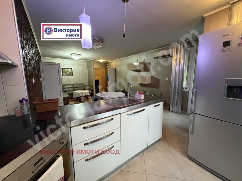 Продава 3-СТАЕН, гр. Велико Търново, Център, снимка 8 - Апартаменти - 52813192