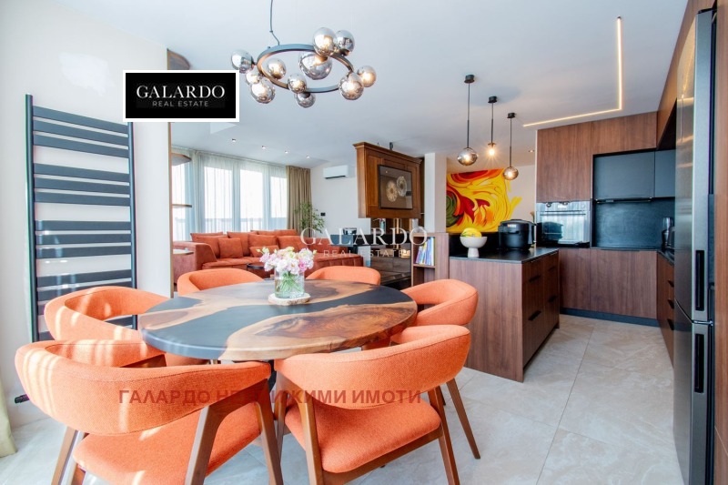 Продава  4-стаен град София , Света Троица , 190 кв.м | 61753227 - изображение [2]