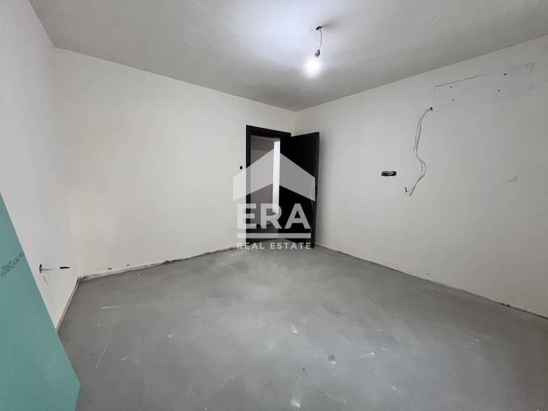 Продава 4-СТАЕН, гр. Варна, Гръцка махала, снимка 5 - Апартаменти - 52409551