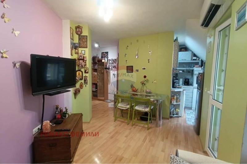 Продава 3-СТАЕН в град Варна, Цветен квартал - 80 кв.м / 139 000 € » 271 860.37 лв., РЕМАКС ФЕМИЛИ