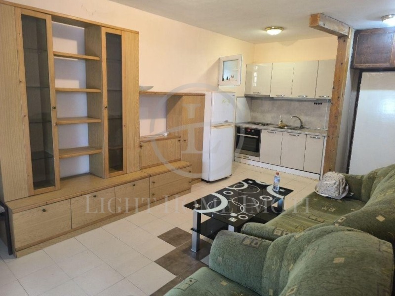 Продава  2-стаен, град Пловдив, Гагарин • 71 910 EUR • ID 96212459 — holmes.bg - [1] 