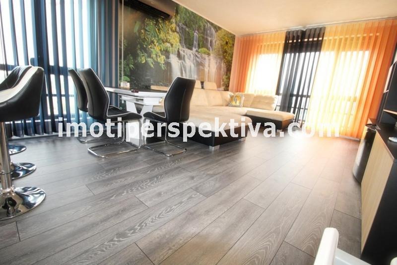 Продава 3-СТАЕН, гр. Пловдив, Кючук Париж, снимка 2 - Апартаменти - 55570321