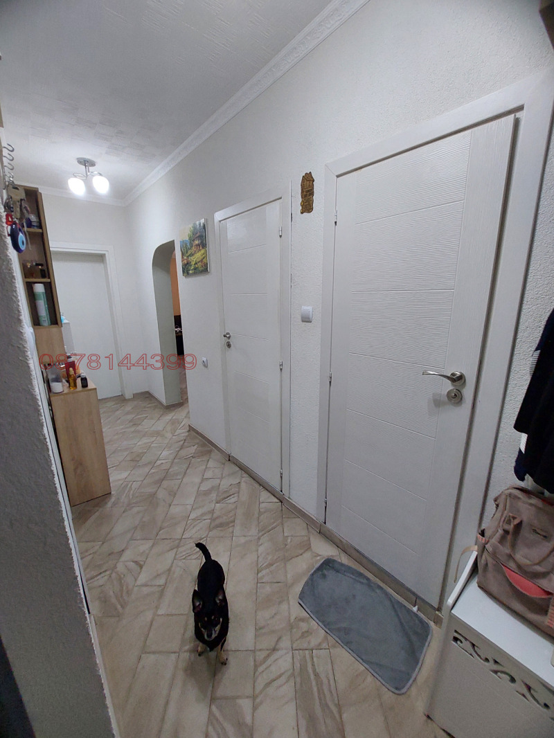 Продава 4-СТАЕН, гр. Плевен, Сторгозия, снимка 2 - Апартаменти - 53450118