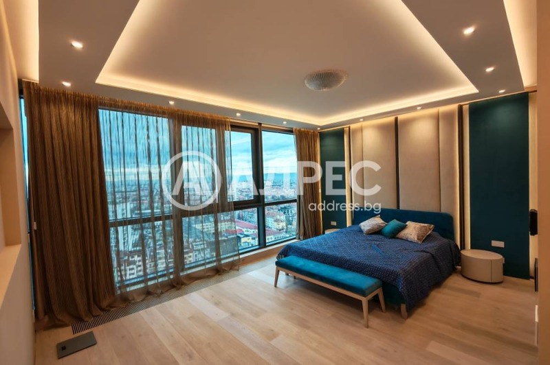 Продава МНОГОСТАЕН, гр. София, Център, снимка 2 - Апартаменти - 53588867