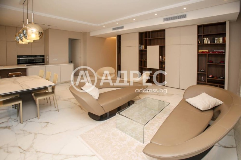 Продава МНОГОСТАЕН, гр. София, Център, снимка 8 - Апартаменти - 53588867