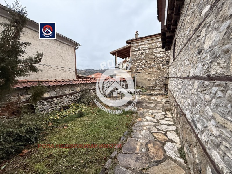 Продава КЪЩА, с. Хвойна, област Смолян, снимка 2 - Къщи - 52701901