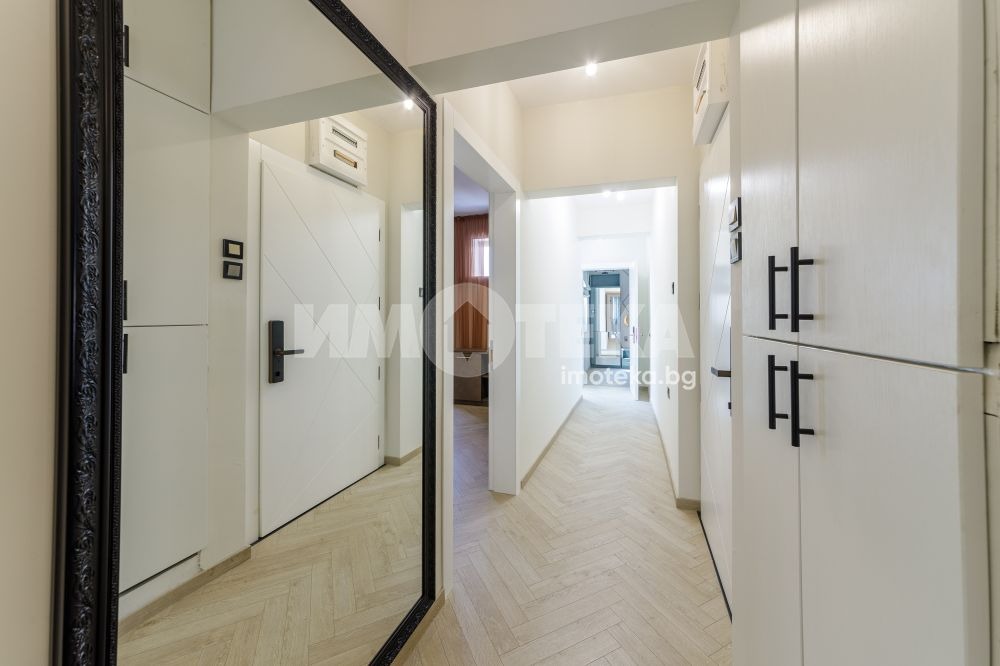 Продава МНОГОСТАЕН, гр. Варна, Център, снимка 10 - Апартаменти - 55412238
