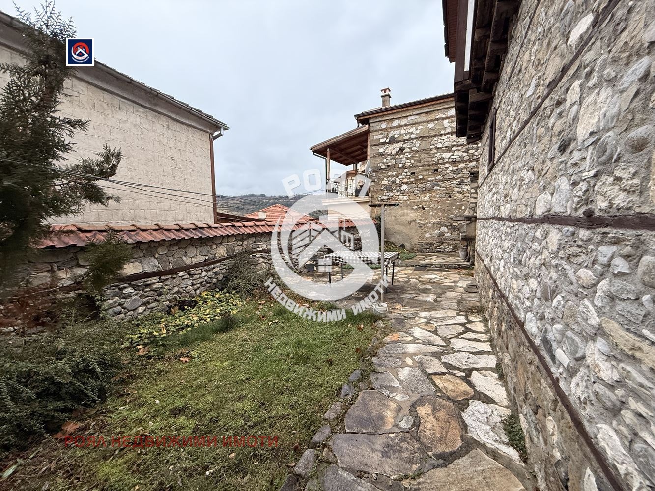 Продава КЪЩА, с. Хвойна, област Смолян, снимка 2 - Къщи - 52701901