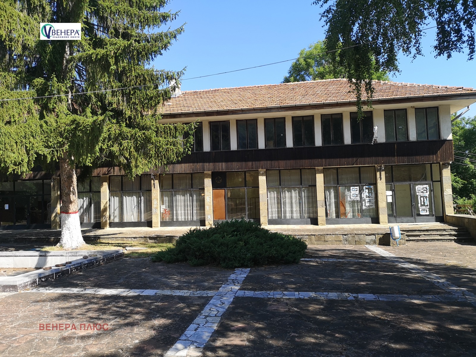 Продава ХОТЕЛ, с. Зимевица, област София област, снимка 2 - Хотели - 53626140