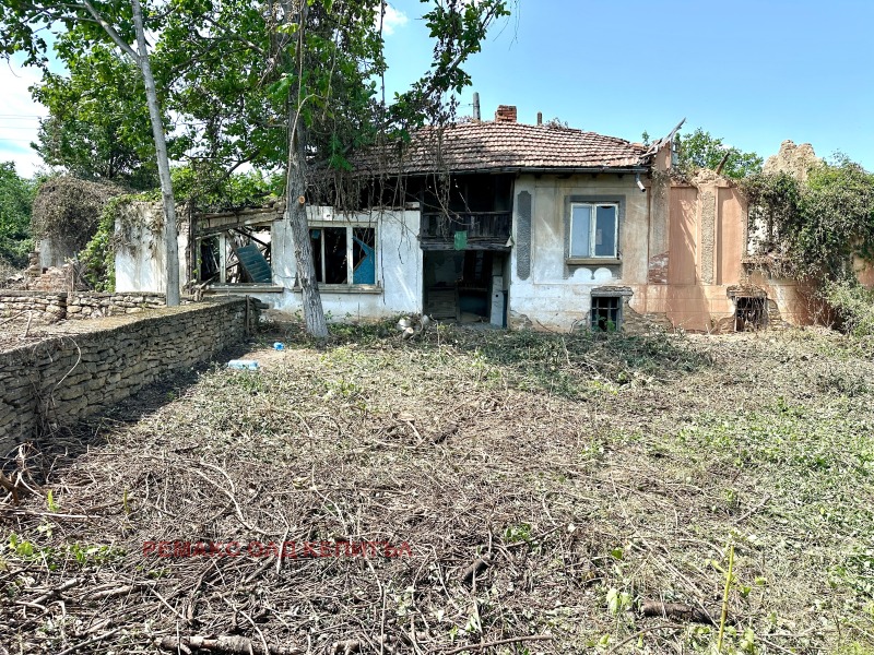 Продава КЪЩА в област Велико Търново, с. Дъскот - 80 кв.м / 10 000 € » 19 558.30 лв., РЕМАКС ОЛД КЕПИТЪЛ