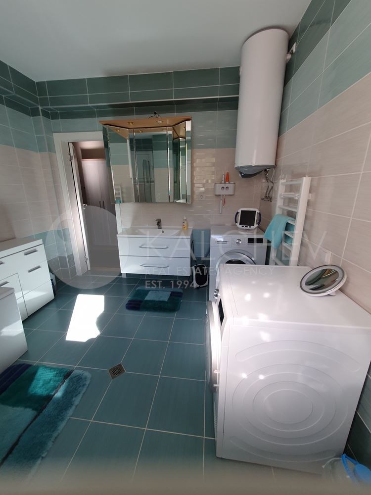 Продава КЪЩА, с. Близнаци, област Варна, снимка 12 - Къщи - 49719859