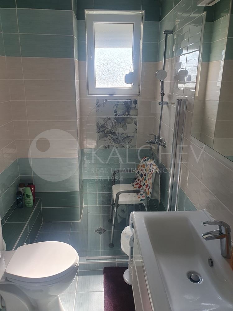 Продава КЪЩА, с. Близнаци, област Варна, снимка 11 - Къщи - 49719859