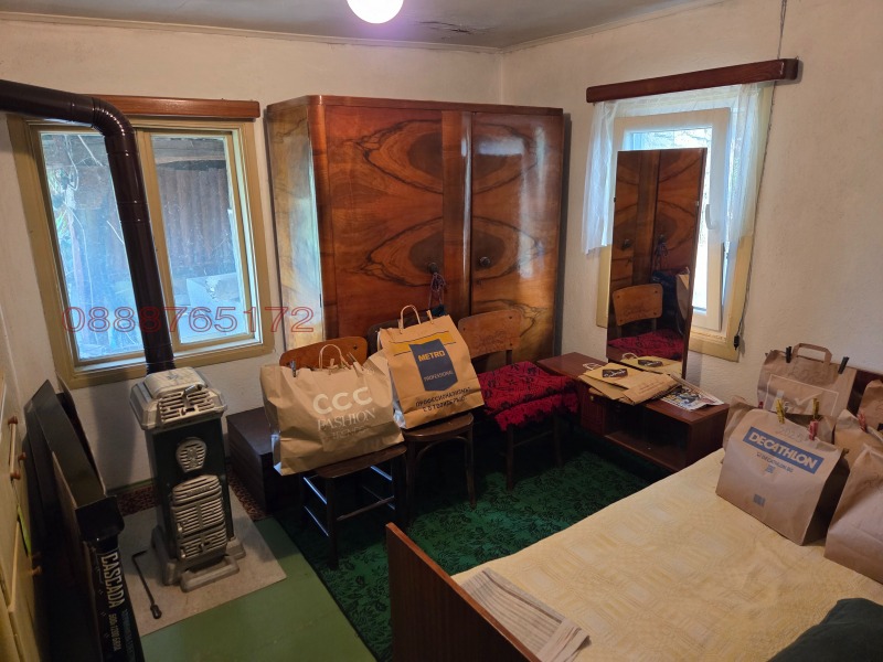 Продава КЪЩА, с. Леденик, област Велико Търново, снимка 14 - Къщи - 52780318