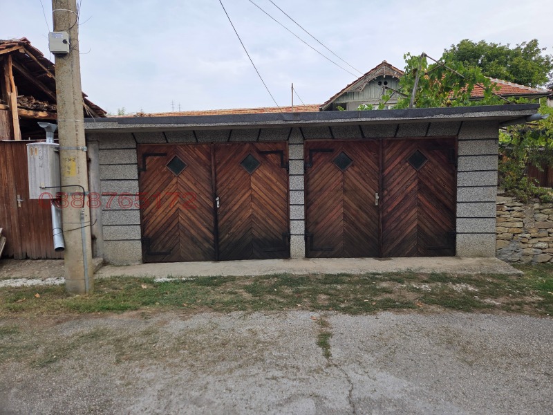 Продава КЪЩА, с. Леденик, област Велико Търново, снимка 2 - Къщи - 52780318