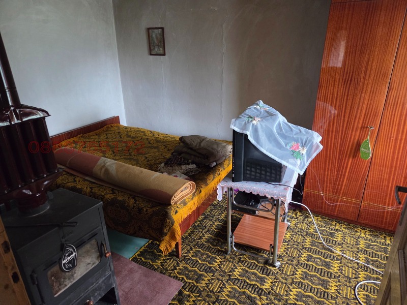 Продава КЪЩА, с. Леденик, област Велико Търново, снимка 15 - Къщи - 52780318