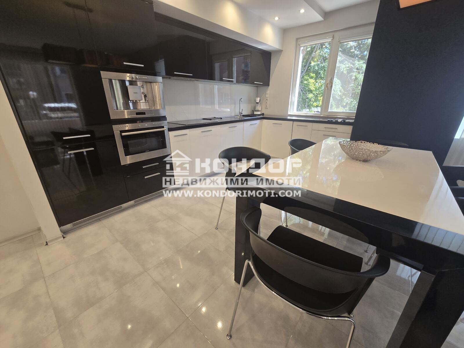 Продава 3-СТАЕН, гр. Пловдив, Кършияка, снимка 3 - Апартаменти - 55740477