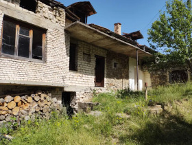 σπίτι Σταρνητσα, περιοχή Σμόλιαν 1