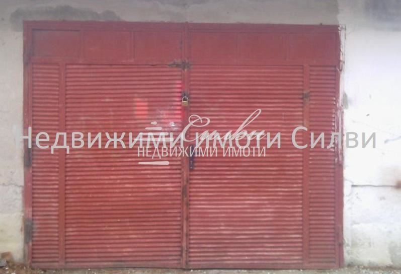 Продава ГАРАЖ, ПАРКОМЯСТО, гр. Шумен, Болницата, снимка 1 - Гаражи и паркоместа - 48156628