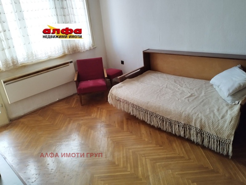 Продава  4-стаен град Добрич , Център , 100 кв.м | 41340907 - изображение [8]