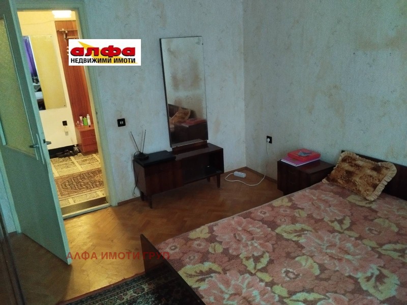 Продава  4-стаен град Добрич , Център , 100 кв.м | 41340907 - изображение [5]