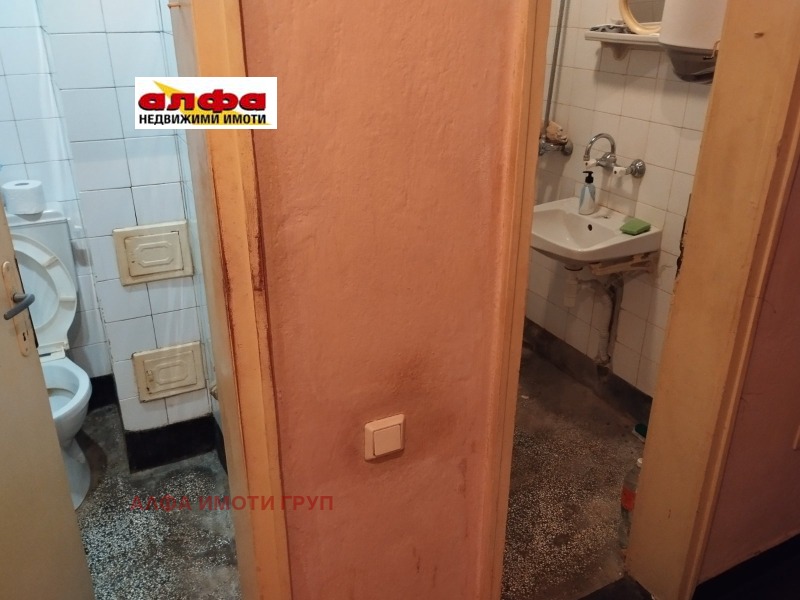 Продава  4-стаен град Добрич , Център , 100 кв.м | 41340907 - изображение [10]
