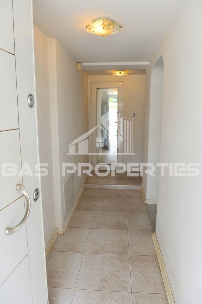 Eladó  Ház Sofia , Bankja , 160 négyzetméter | 20897992 - kép [10]