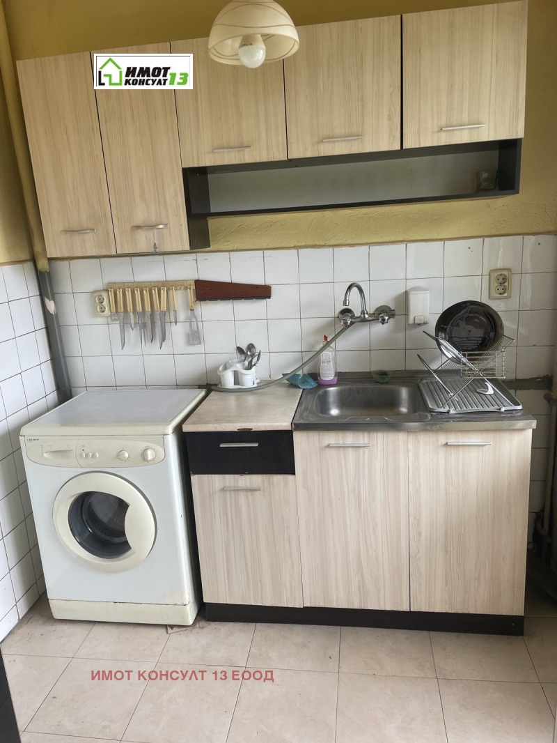 Продава  3-стаен град Плевен , Широк център , 98 кв.м | 82283340